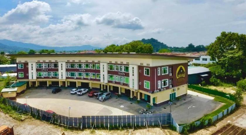 D Arc Hotel Кота-Кинабалу Экстерьер фото