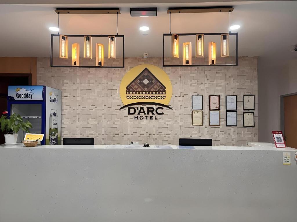 D Arc Hotel Кота-Кинабалу Экстерьер фото